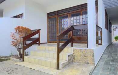 Imagem: VENDO CASA QUATRO QUARTOS GRUTA DE LOURDES/ROTARY MACEIO/AL