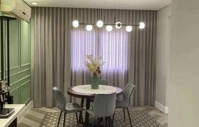 Imagem: A casa possui 4 Dormitórios, 4 Banheiros, 3 Vagas na garagem