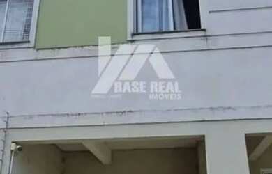 Imagem: O apartamento possui 3 Dormitórios, 1 Banheiro, 1 Vaga na garagem