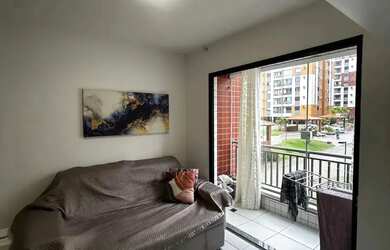 Imagem: O apartamento possui 2 Dormitórios, 2 Banheiros, 1 Vaga na