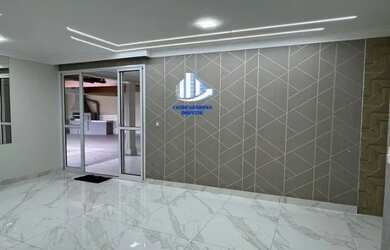 Imagem: A casa possui 4 Dormitórios, 5 Banheiros, 2 Vagas na garagem