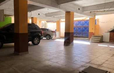 Imagem 14: Maravilhosa casa com piscina