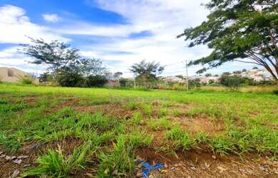 Imagem: Terreno Padrão em Bady Bassitt