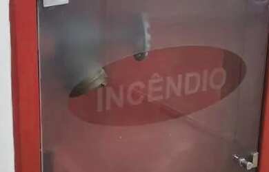 Imagem 15: Edifício Comercial reformado e pronto para mudança à venda