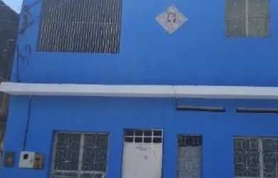 Imagem: A casa possui 1 Dormitório, 1 Banheiro e está localizado