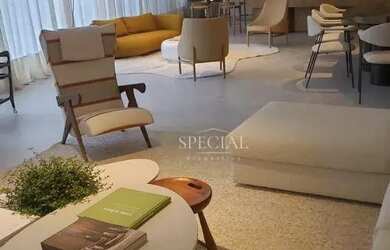 Imagem: O apartamento possui 4 Dormitórios, 5 Banheiros, 3 Vagas na