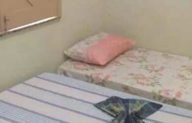 Imagem: A casa em condomínio possui 3 Dormitórios, 2 Banheiros, 1