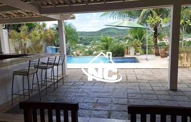 Imagem: A casa em condomínio possui 4 Dormitórios, 3 Banheiros, 2