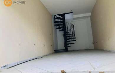 Imagem: O depósito possui 1 Vaga na garagem e 44m² de Área e está