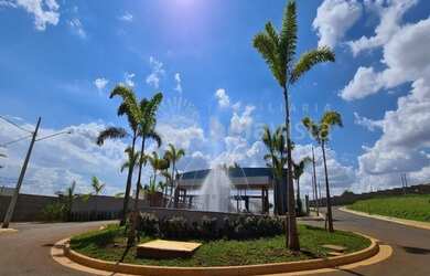 Imagem: O terreno e está localizado em Jardim Eldorado, Apucarana à