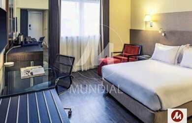 Imagem: O depósito possui 1 Vaga na garagem e 28m² de Área e está