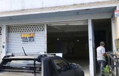 Imagem 4: Ponto pra aluguel. 200m² de Áreae2 Vagas na garagem