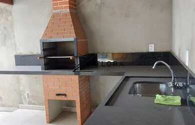 Imagem: A casa possui 3 Dormitórios, 3 Banheiros, 4 Vagas na garagem