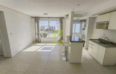 Imagem: O apartamento possui 2 Dormitórios, 2 Banheiros, 2 Vagas na