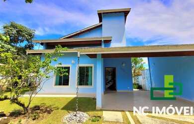 Imagem: A casa em condomínio possui 4 Dormitórios, 5 Banheiros, 3