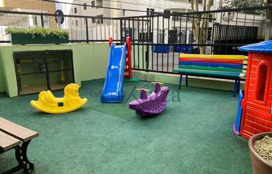 Imagem: O apartamento possui 2 Dormitórios, 1 Banheiro, 1 Vaga na garagem