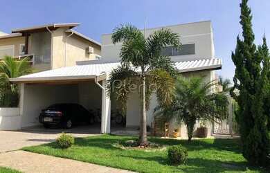 Imagem: A casa em condomínio possui 3 Dormitórios, 4 Banheiros, 2