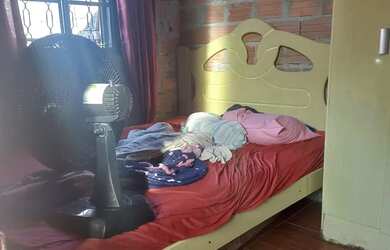 Imagem: A casa possui 1 Dormitório, 1 Banheiro e está localizado