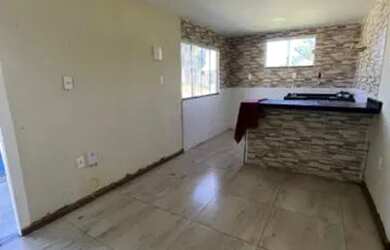 Imagem: A casa possui 1 Dormitório, 1 Banheiro e está localizado