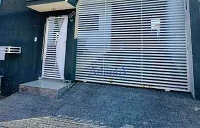 Imagem: A casa possui 2 Dormitórios, 2 Banheiros, 1 Vaga na garagem