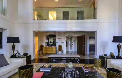 Imagem: O apartamento possui 3 Dormitórios, 5 Banheiros, 5 Vagas na