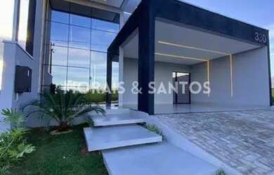 Imagem: A casa em condomínio possui 3 Dormitórios, 2 Banheiros, 2