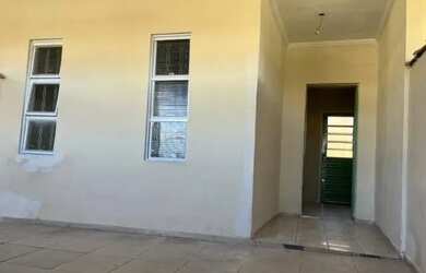 Imagem: A casa possui 2 Dormitórios, 1 Banheiro e 60m² de Área e