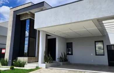 Imagem: A casa em condomínio possui 3 Dormitórios, 3 Banheiros e 173m²