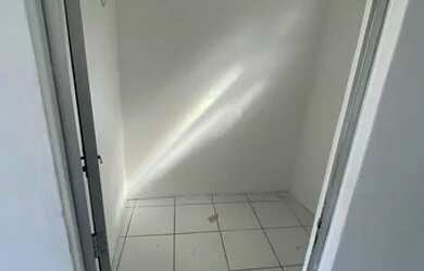 Imagem 3: Vendo casa do pau miúdo ,carro vai na porta