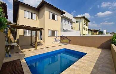 Imagem: A casa em condomínio possui 4 Dormitórios, 5 Banheiros, 4