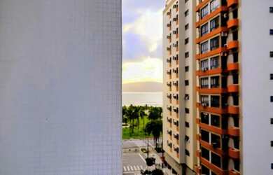 Imagem 2: Frente com sacada. 64m² de Área, 1 Vaga na garageme2 Dormitórios