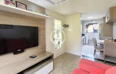 Imagem: O apartamento possui 2 Dormitórios, 1 Banheiro, 1 Vaga na garagem