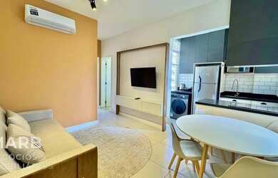 Imagem: O apartamento possui 2 Dormitórios, 1 Banheiro, 50m² de Área