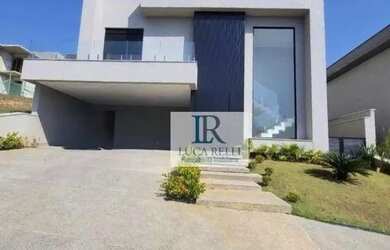 Imagem: A casa em condomínio possui 4 Dormitórios, 5 Banheiros, 4