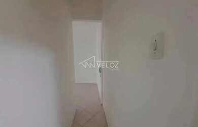 Imagem 15: Kitnet/Conjugado - / Residencial / Centro