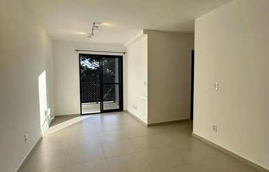 Imagem 2: Apartamento com 3 quartos para alugar no Santa Cândida em Curitiba