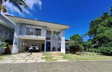 Imagem: A casa em condomínio possui 3 Dormitórios, 4 Banheiros, 2