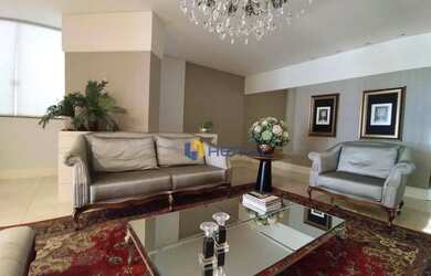 Imagem: O apartamento possui 4 Dormitórios, 4 Banheiros, 236m² de