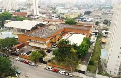 Imagem: O depósito possui 5.155m² de Área e está localizado em