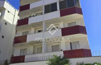 Imagem: O apartamento possui 3 Dormitórios, 1 Banheiro, 2 Vagas na