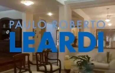 Imagem: A casa em condomínio possui 4 Dormitórios, 5 Banheiros, 5