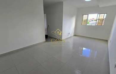 Imagem: O apartamento possui 3 Dormitórios, 1 Banheiro, 1 Vaga na garagem