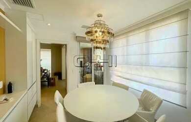 Imagem: O apartamento possui 3 Dormitórios, 4 Banheiros, 5 Vagas na