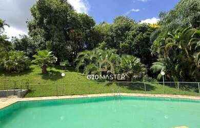 Imagem: A casa em condomínio para alugar possui 5 Dormitórios, 5 Banheiros