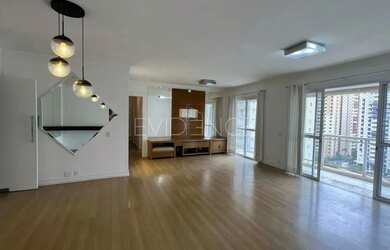 Imagem: O apartamento possui 3 Dormitórios, 5 Banheiros, 3 Vagas na