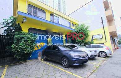 Imagem: O depósito possui 5 Vagas na garagem, 226m² de Área e está