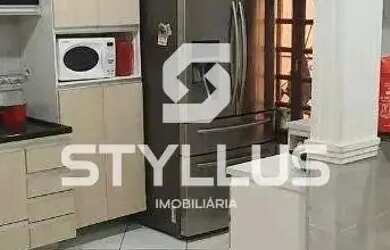 Imagem: A casa possui 4 Dormitórios, 5 Banheiros, 2 Vagas na garagem