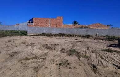 Imagem: O terreno possui 800m² de Área e está localizado em Estância