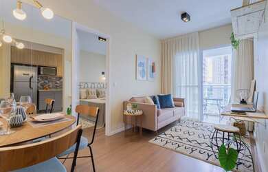 Imagem: O apartamento possui 1 Dormitório, 1 Banheiro, 1 Vaga na garagem