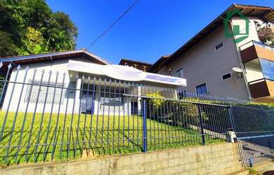 Imagem: O depósito possui 4 Vagas na garagem, 165m² de Área, Imóvel